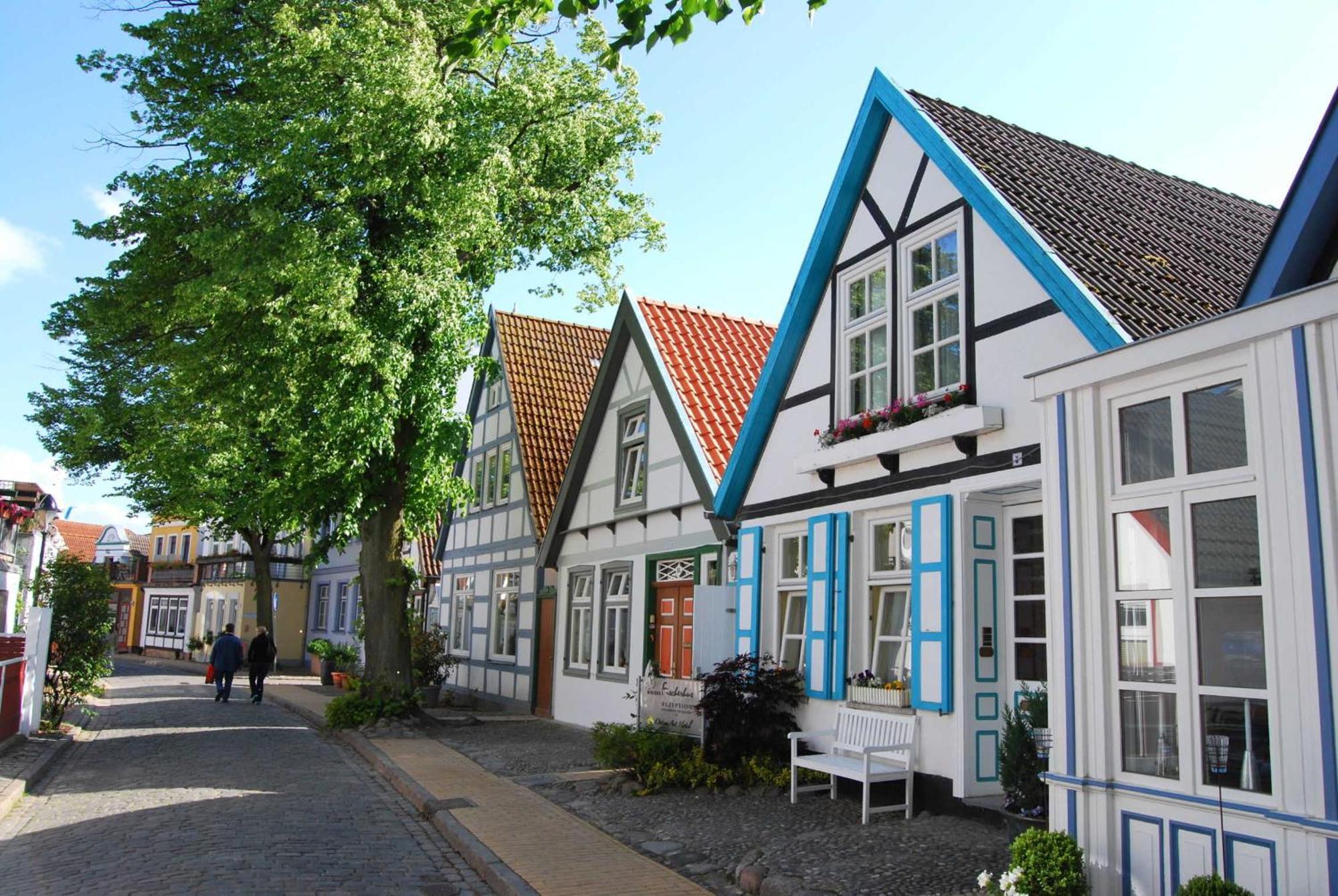 Warnemuende 10 Apartment *